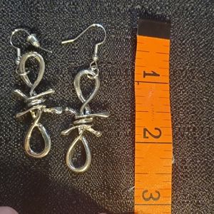 bad ass barbed wire silver toned earrings